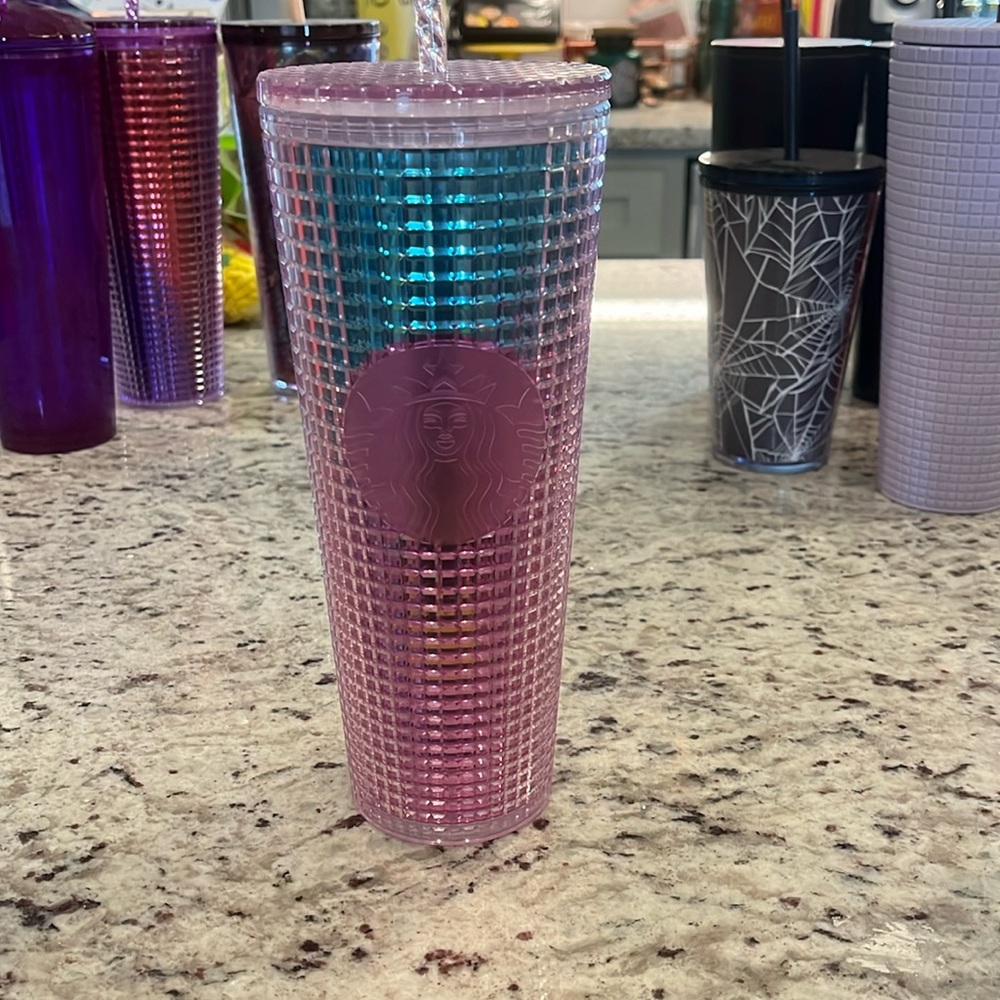 Blue to pink grid venti Starbucks cup
